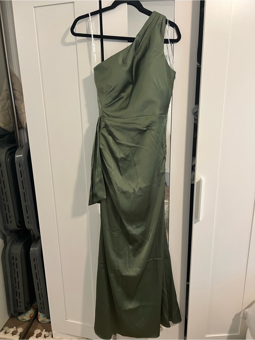 AW Bridal-Olive One-Shoulder Satin Evening Dress